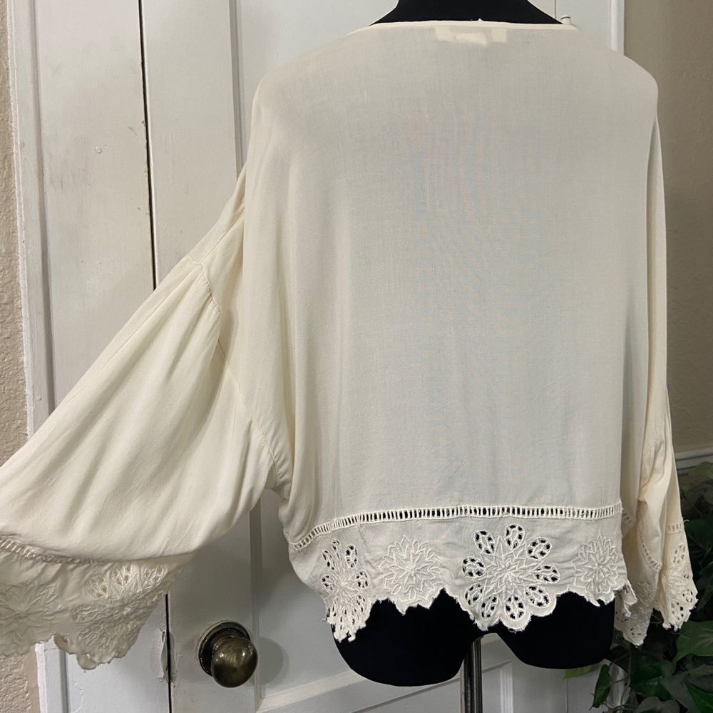 Sundance Eyelet One Button Closure 3/4 Wide Sleeve Cardigan - Picture 9 of 14